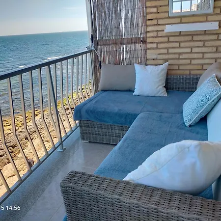 Front Line Sea Apartment *